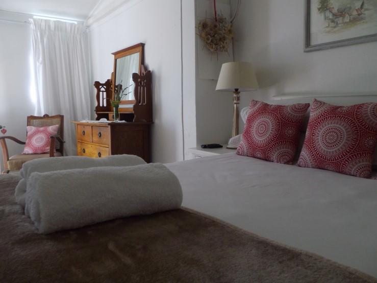 Breeze Inn Guesthouse Kidd's Beach ภายนอก รูปภาพ
