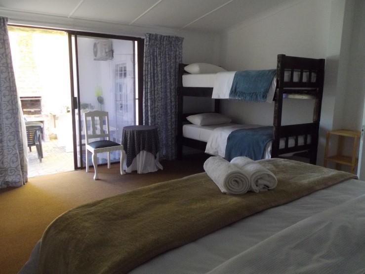 Breeze Inn Guesthouse Kidd's Beach ภายนอก รูปภาพ