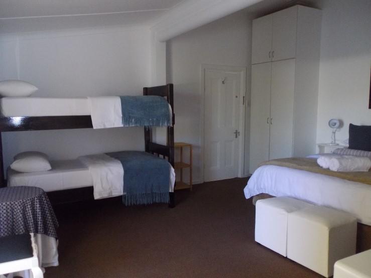 Breeze Inn Guesthouse Kidd's Beach ภายนอก รูปภาพ
